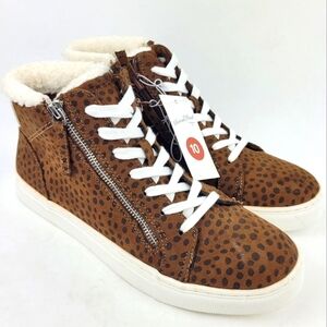UNIVERSAL THREAD Tilly Sneakers Leopard Sherpa Trim Cozy